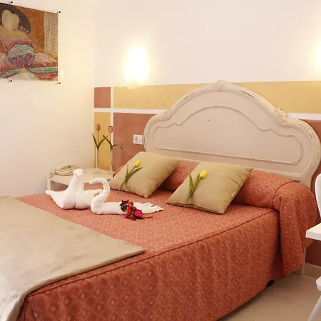 吉米萨伊四梦酒店